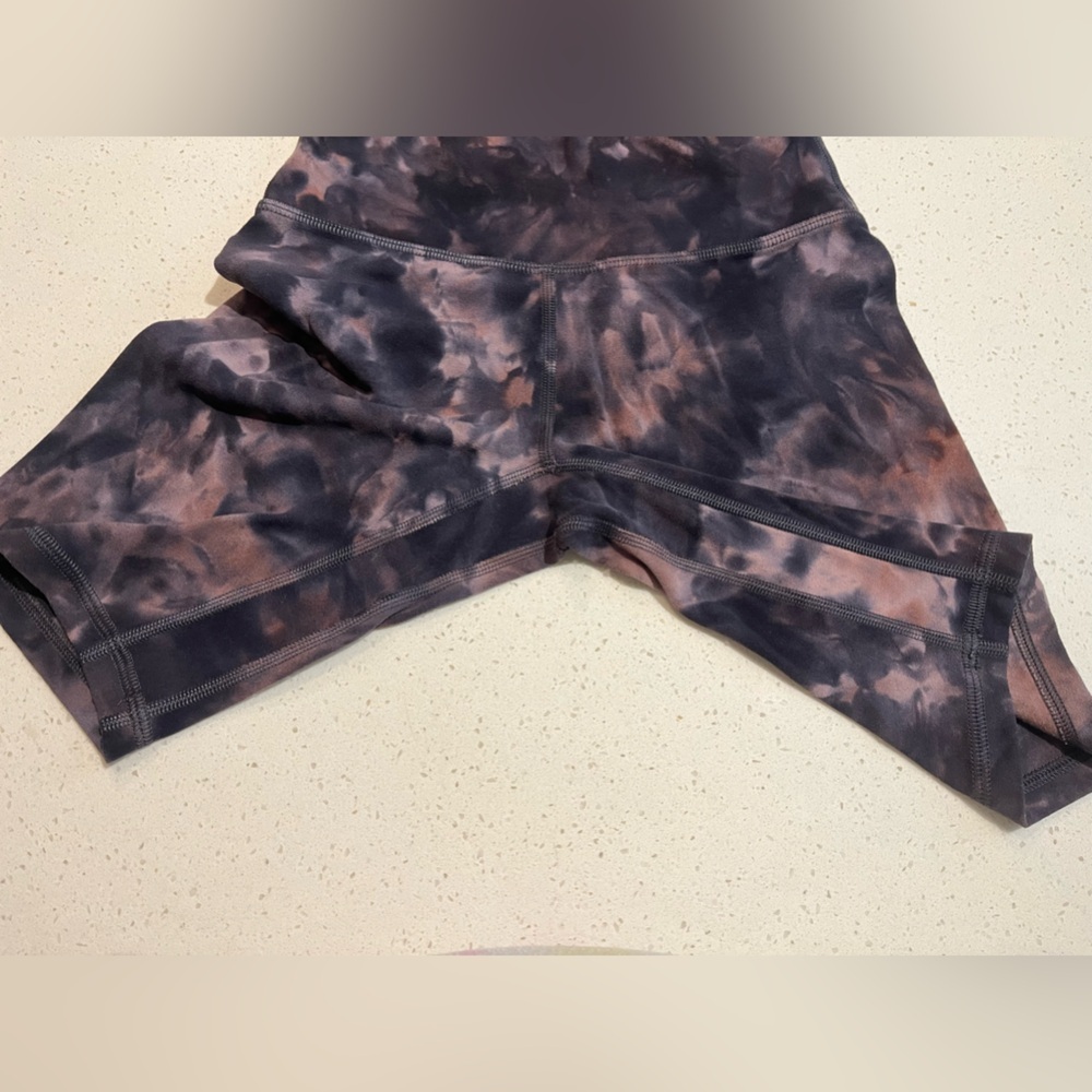 Lululemon Align Short 8" in Diamond Dye Graphite Grey Pink Pastel Size 0 - Picture 8 of 9